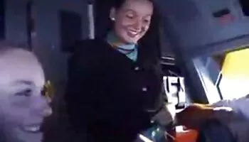 Chica negra gruesa usa sexso duro juguetes sexuales