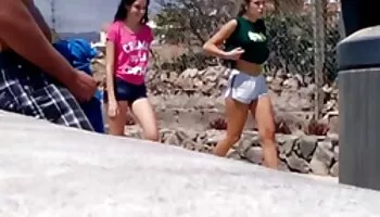 Ts Lena Kelly y Ember Snow bj y trío muy zorra anal con chico