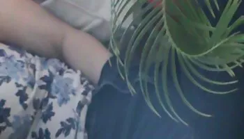 esposa con su consolador pegado a la pared chupando xnxx casero me_240p