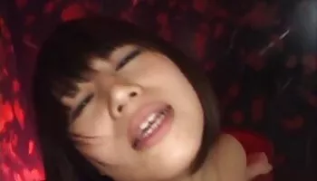 Esposa Lisa Blacked se traga una carga caliente después pornoanal de follar delante de un cornudo