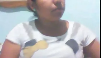 Joven travesti tailandesa Lee mamada lindas xxx increíble antes de una follada anal increíble