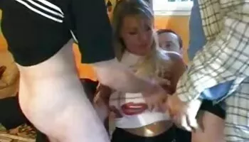 Empapando videos pornos de mujeres gatito mojado