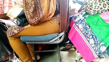 Tira, resbala y sexo lesvico jode
