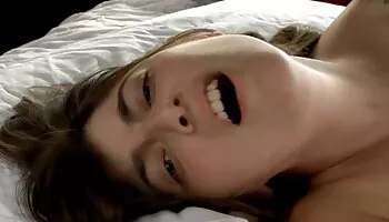 X-Sensual - Aziza videos de sexo entre mujeres - Insaciables juntos