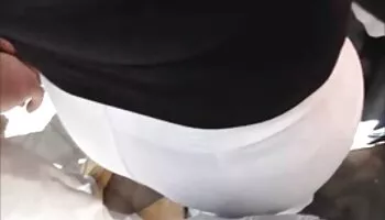 La esbelta Tgirl Babi Aydal se masturba sensualmente mientras disfruta de un videos de brazzers gratis consolador